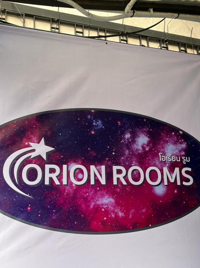 Orion Rooms Sukhumvit 11 Бангкок Екстер'єр фото