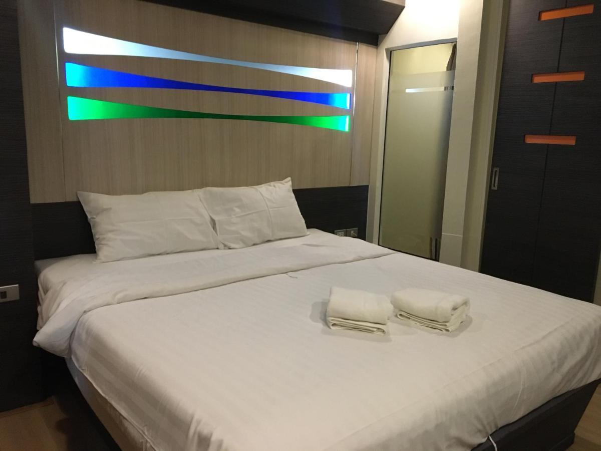 Orion Rooms Sukhumvit 11 Бангкок Екстер'єр фото
